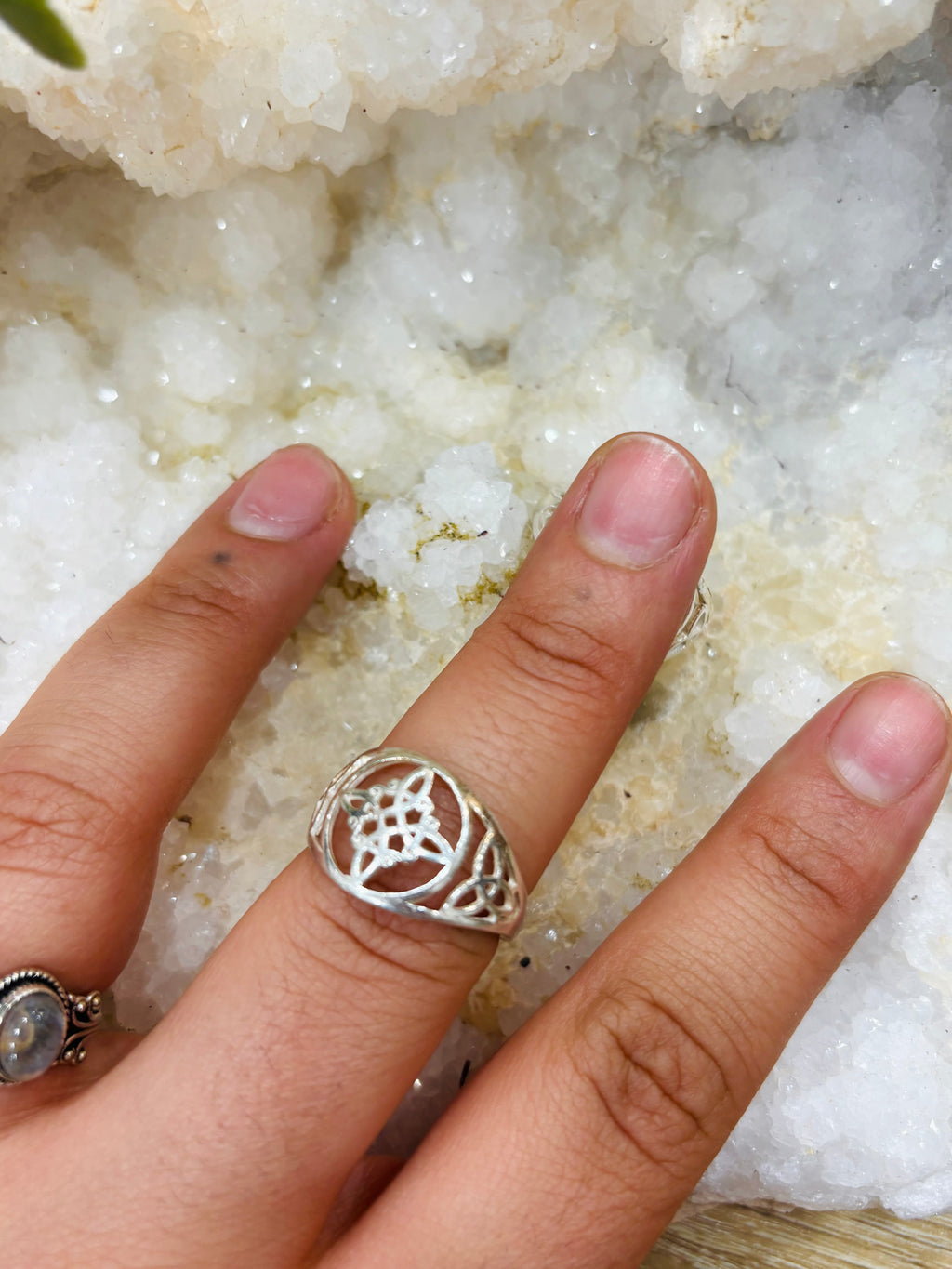 Anillo Nudo de Bruja